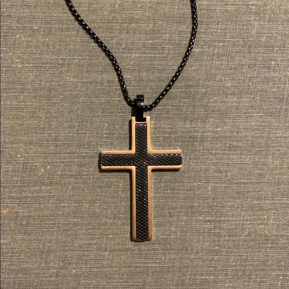 Men’s LYNX Black and Rose Gold Cross Chain
